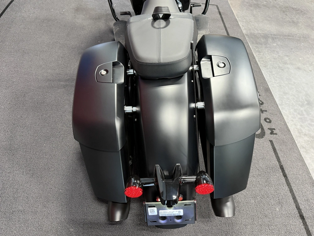 2026 Indian Motorcycle Challenger Dark Horse alt