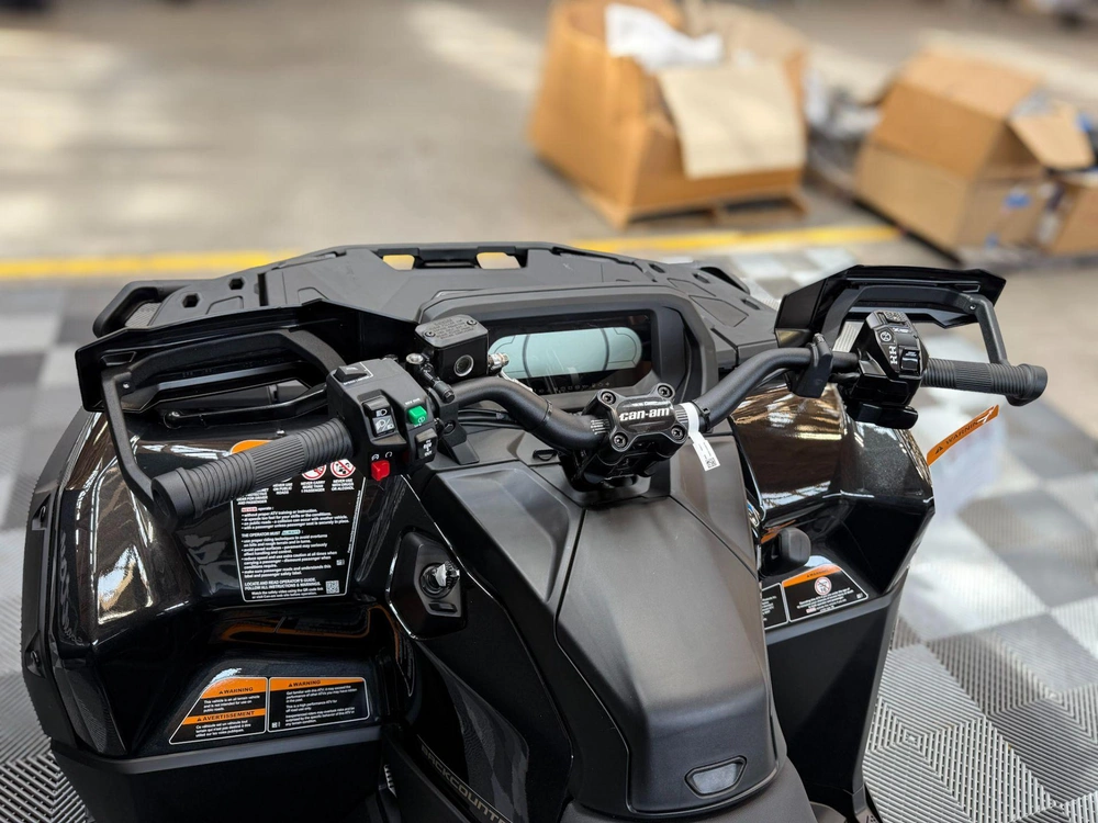 2026 Can-am Outlander Max 6x6 Backcountry 1000r alt