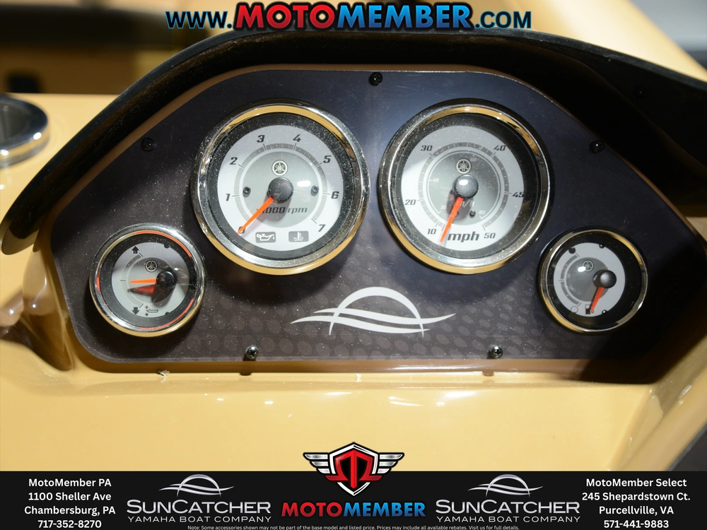 2025 Suncatcher Fusion 324ss alt