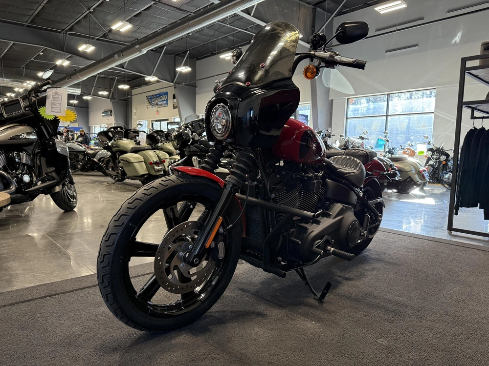 2022 Harley-davidson Softail® Street Bob® 114 alt