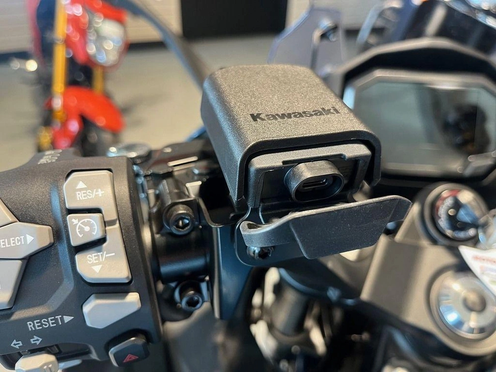 2026 Kawasaki Ninja® 1100sx Se Abs alt