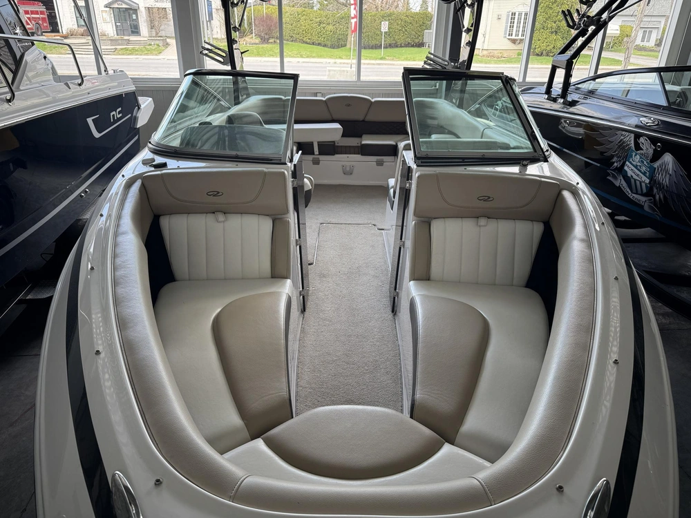 Regal 2300 Rx 2013 alt