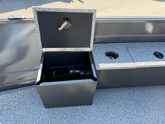 2026 Mirrocraft Outfitter F160t alt