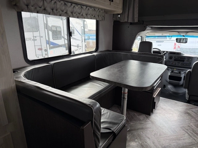 2021 Sunseeker 2350le alt