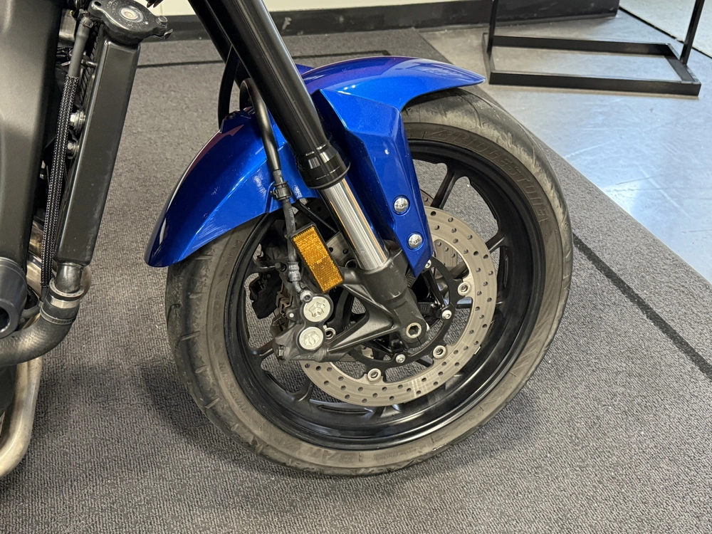 2016 Yamaha Fz 09 alt