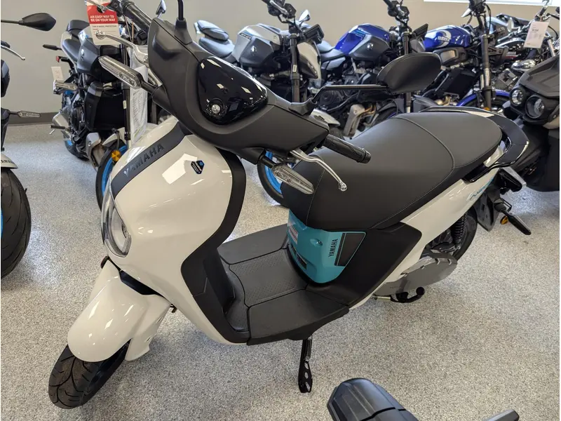 2025 Yamaha NEO'S ELECTRIC SCOOTER ESS025SW thumbnail 2