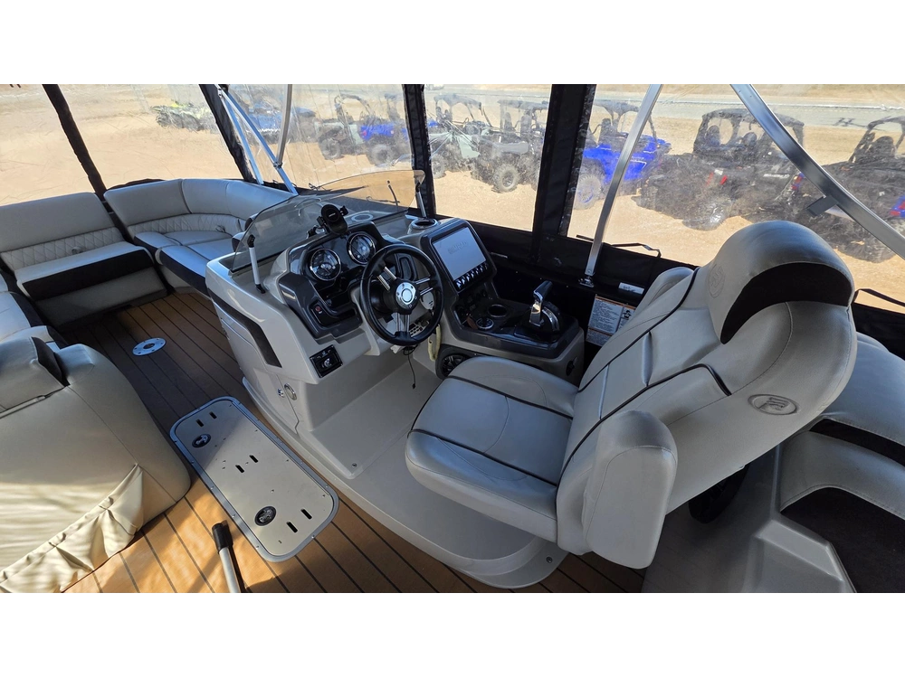 2018 Princecraft Vogue 25 Xt alt