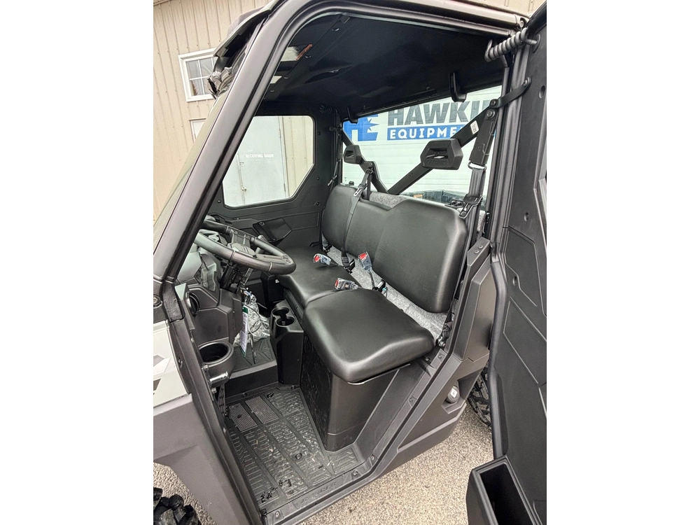 2027 Polaris Ranger Xp 1000 Cab alt