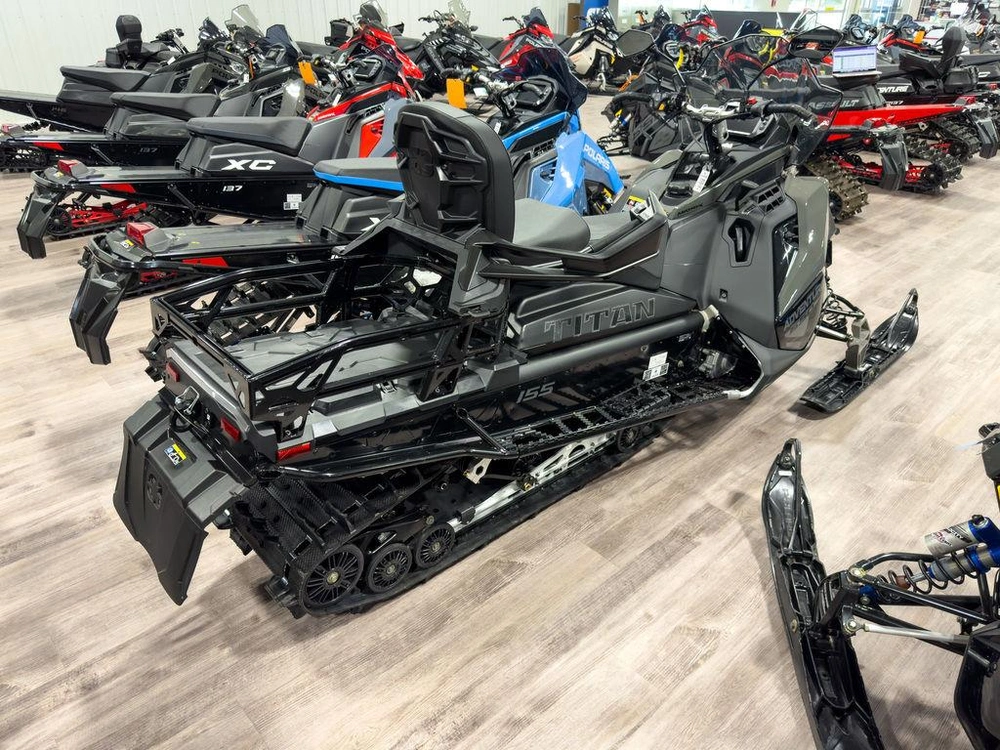 2025 Polaris 650 Titan Adventure 155 1.8" alt