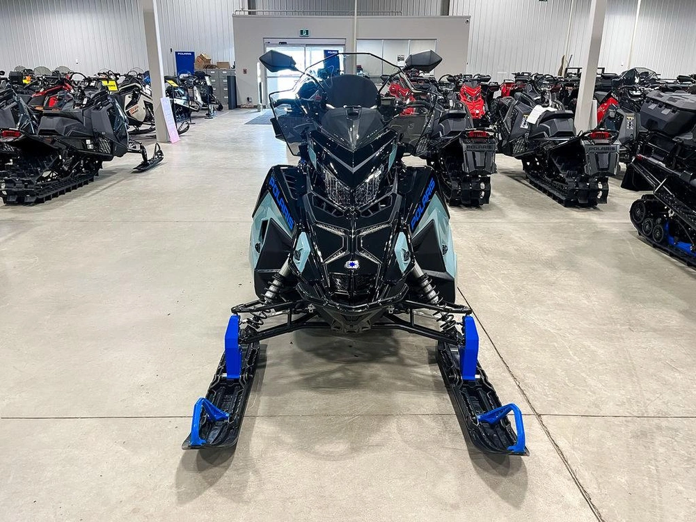 2026 Polaris 850 Titan Adventure Ultimate 1.8 alt