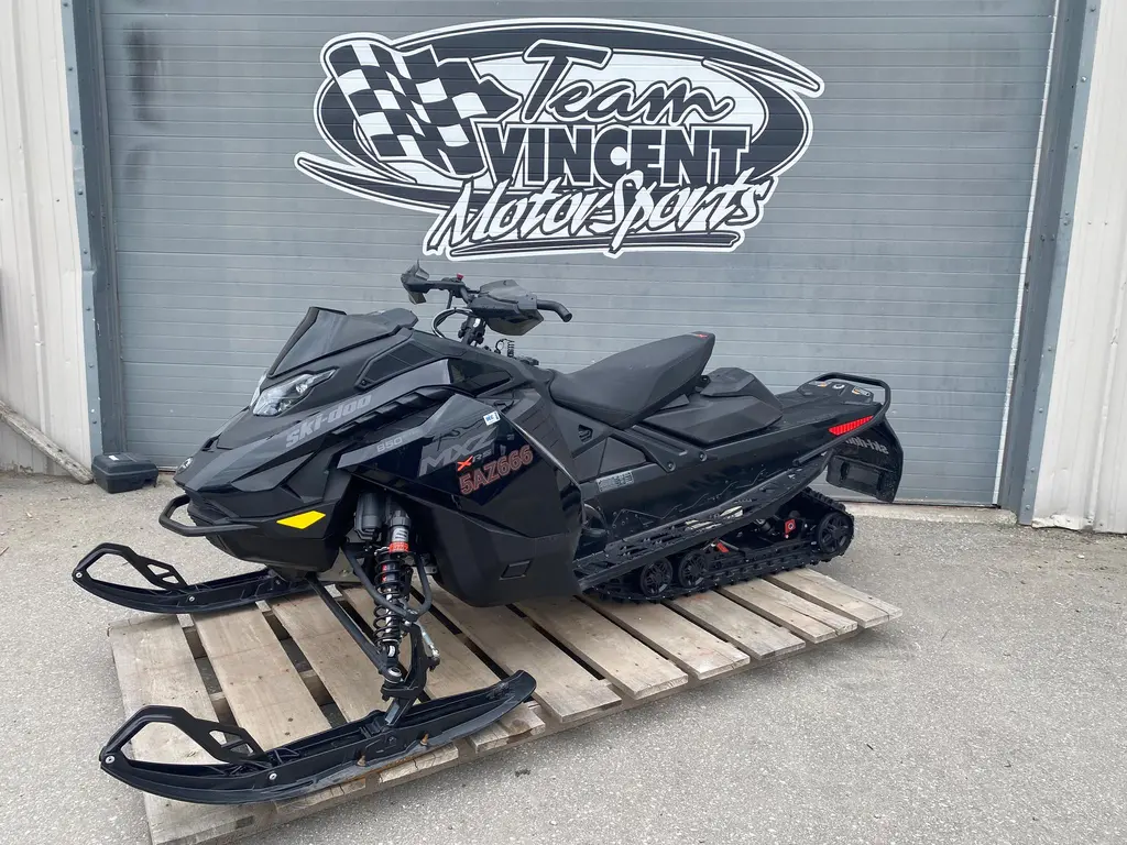 2024 Ski-Doo MXZ XRS 850 129"