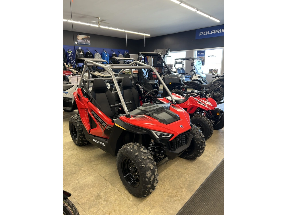 2026 Polaris 2026 Poalris Rzr 200 Efi Indy Red alt