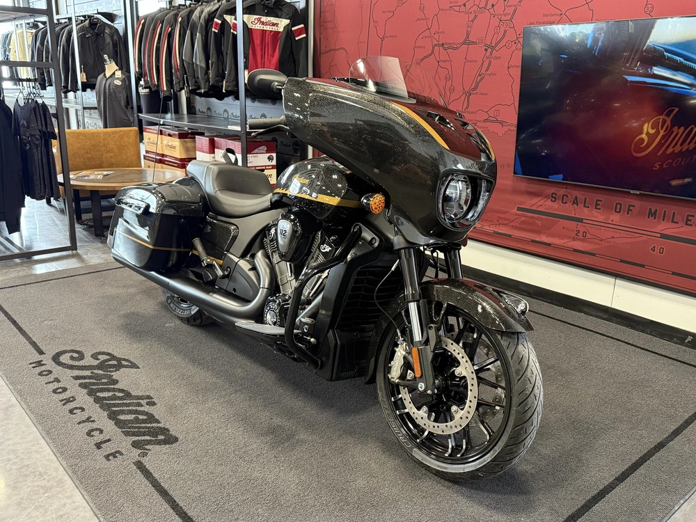 2026 Indian Motorcycle Chieftain Pp Dh 112, Blk/blk Crystal, 49st Dark Horse® With Powerband Audio Package alt