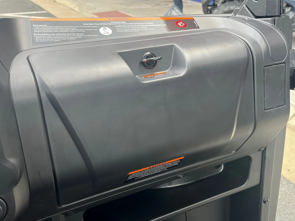 2025 Segway Ut10 S alt
