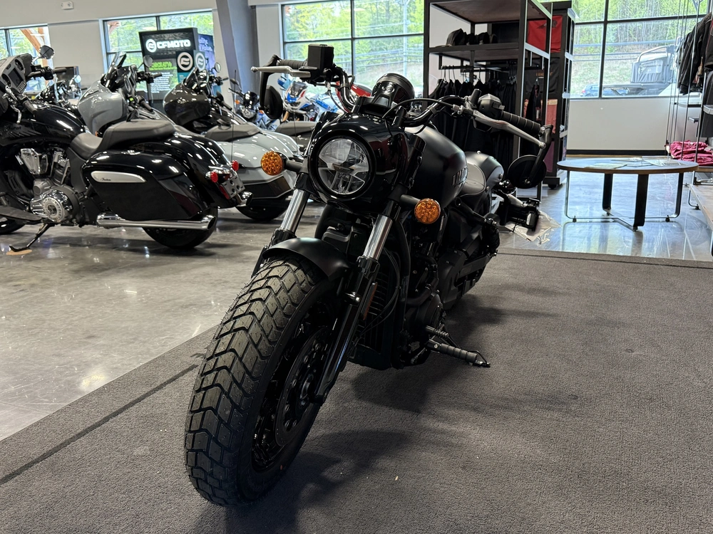 2026 Indian Motorcycle Scout Bobber Lt W/ Tech, Black Smoke, 49st alt