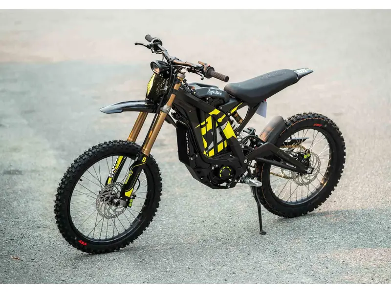 2025 Surron LIGHT BEE X - BLACK