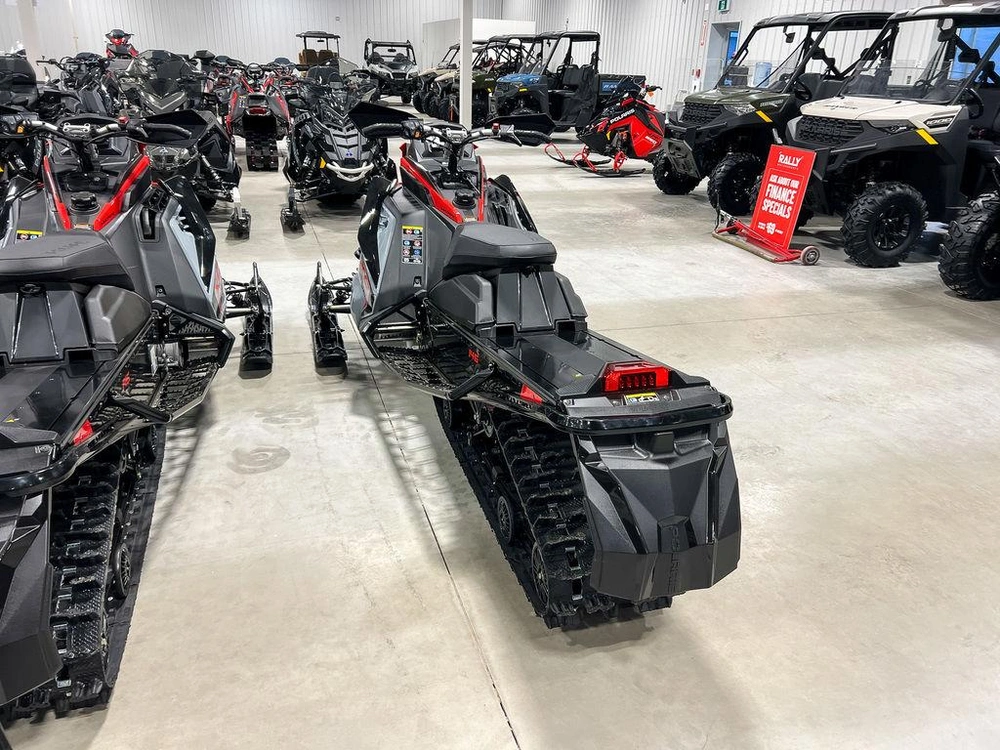 2025 Polaris 650 Switchback Xc 146 Storm Gray / Indy Red alt