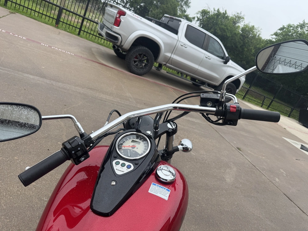 2025 Kawasaki Vulcan Custom alt