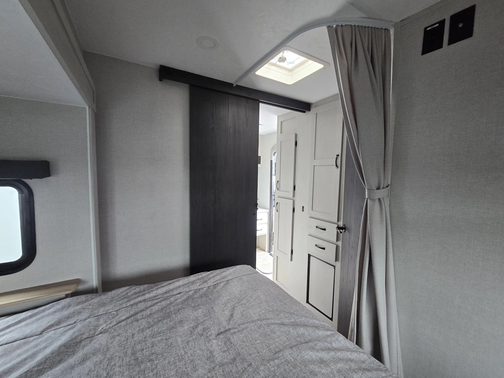 Coachmen Chaparral 218se 2026 alt