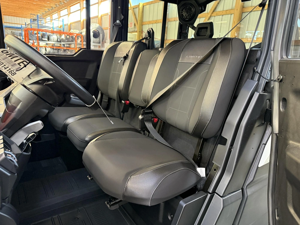 2026 Can-am Ssv Def Max Ltd 65 Hd11 Wh Hb 26 Limited Hd11 alt