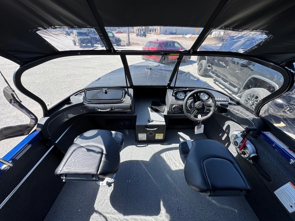 Crestliner 1750 Hawk Wt Jumpseat 2026 alt