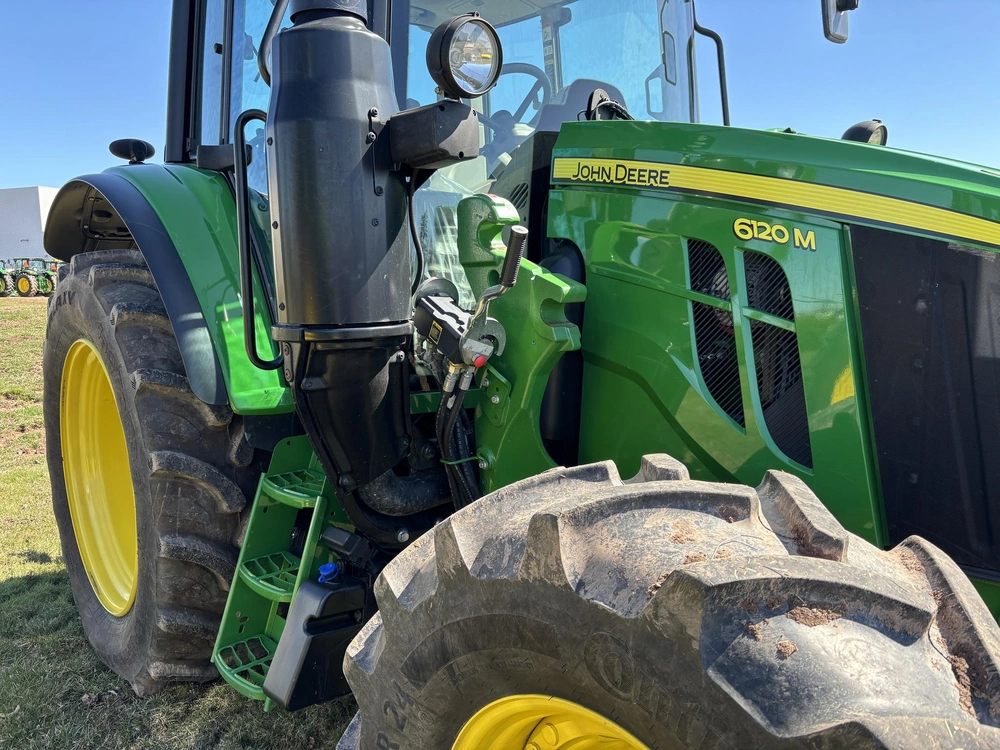 John Deere 6120m 2023 alt