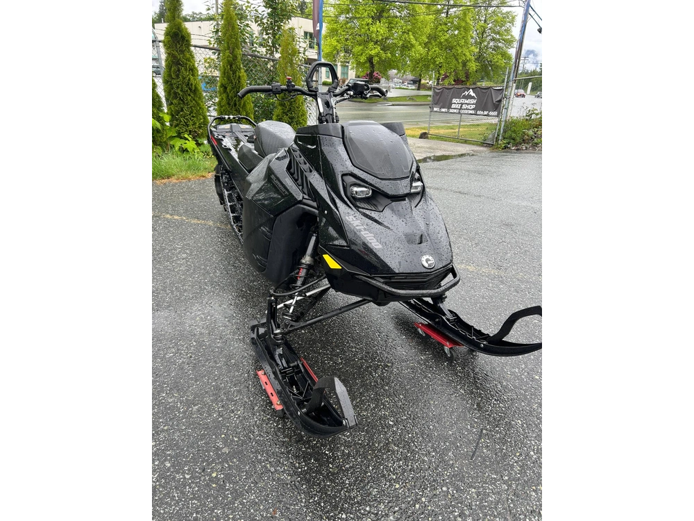 2025 Ski-doo Summit Adrenaline Edge Pkg 165 3" 850 E-tec Black W/ Shot Start alt