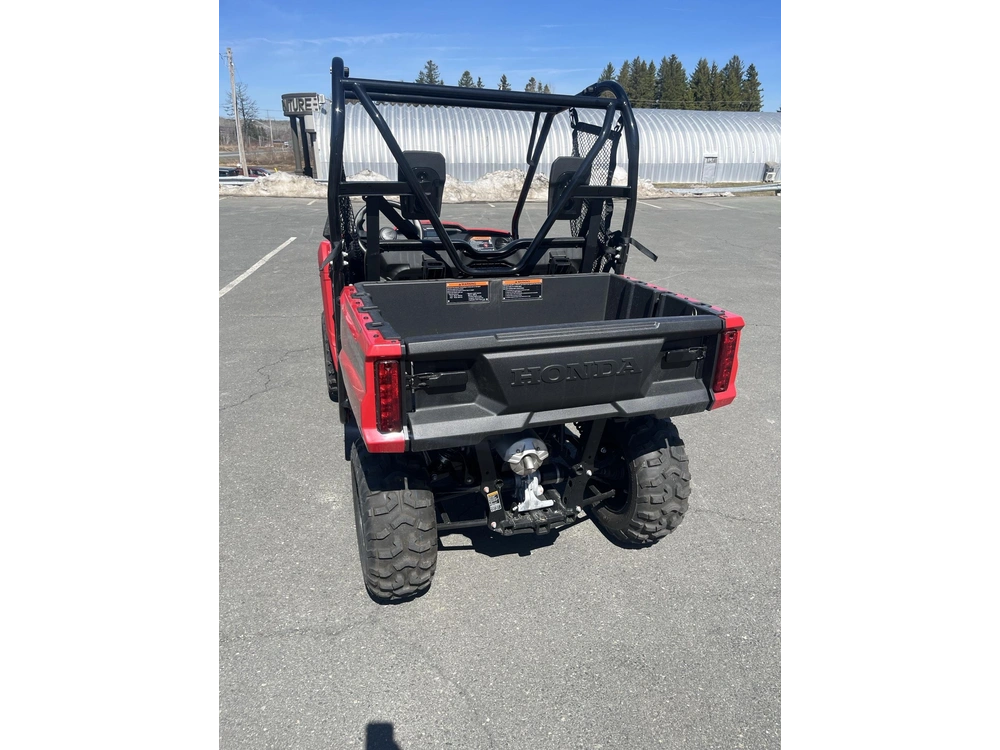 2026 Honda Pioneer 520 alt