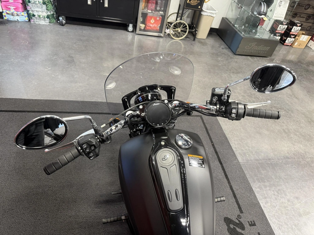 2025 Indian Motorcycle Super Scout, Blk Smk W/grfx, Tech, 49st Limited + Tech alt