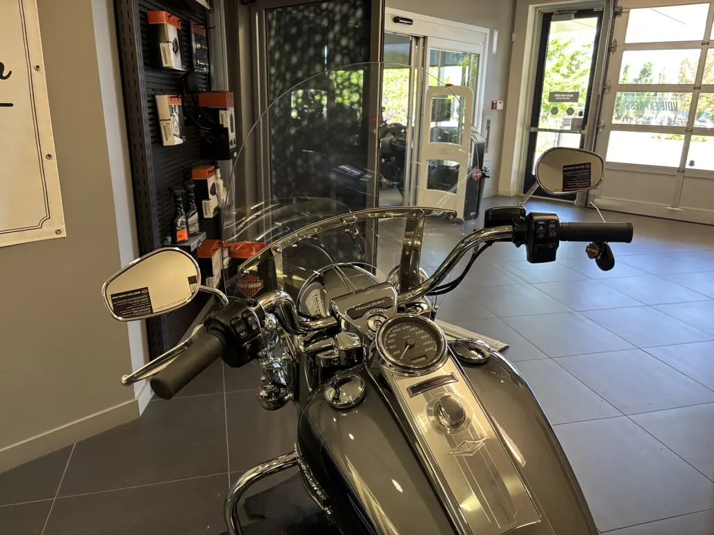 2022 Harley-Davidson FLHR Road KingFLHR