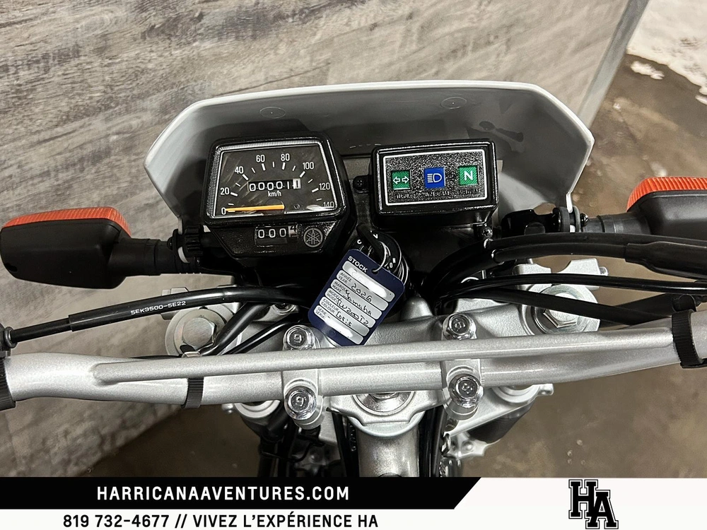 Yamaha Tw 200 Gris 2026 alt