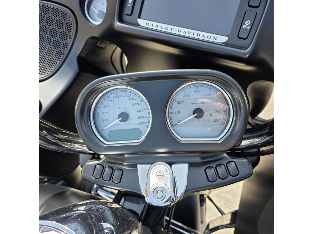 2017 Harley-davidson Fltrxs Road Glide Special alt