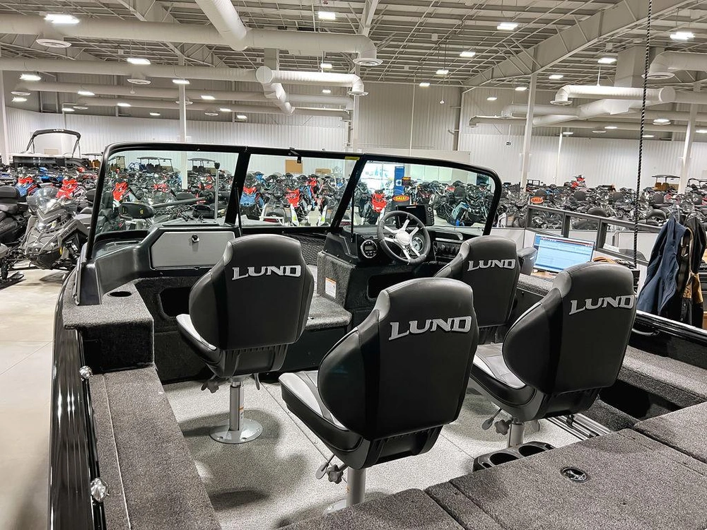 2025 Lund 1775 Impact Xs alt