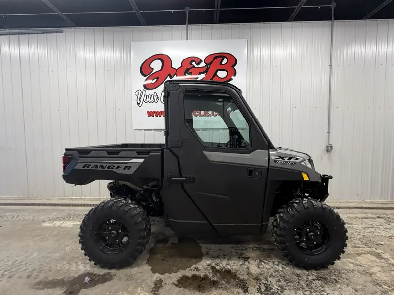 2027 Polaris RANGER XP 1000 ( CAB )