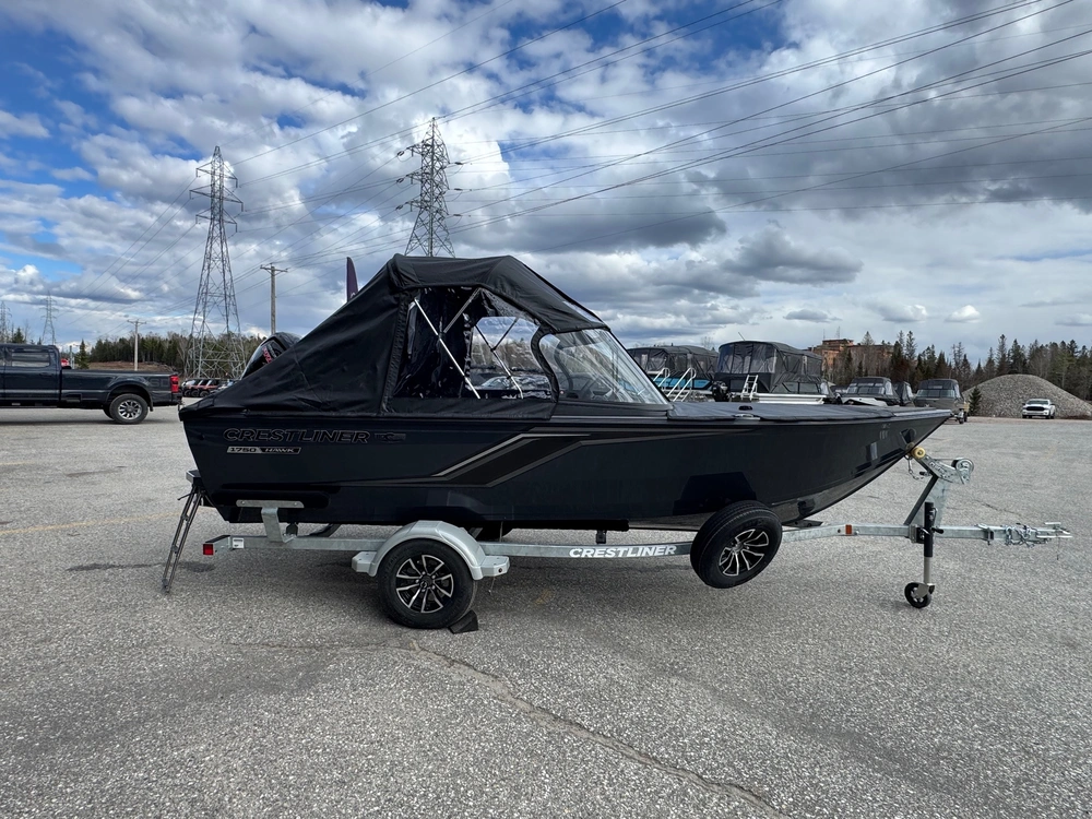 Crestliner 1750 Hawk Wt Jumpseat 2026 alt
