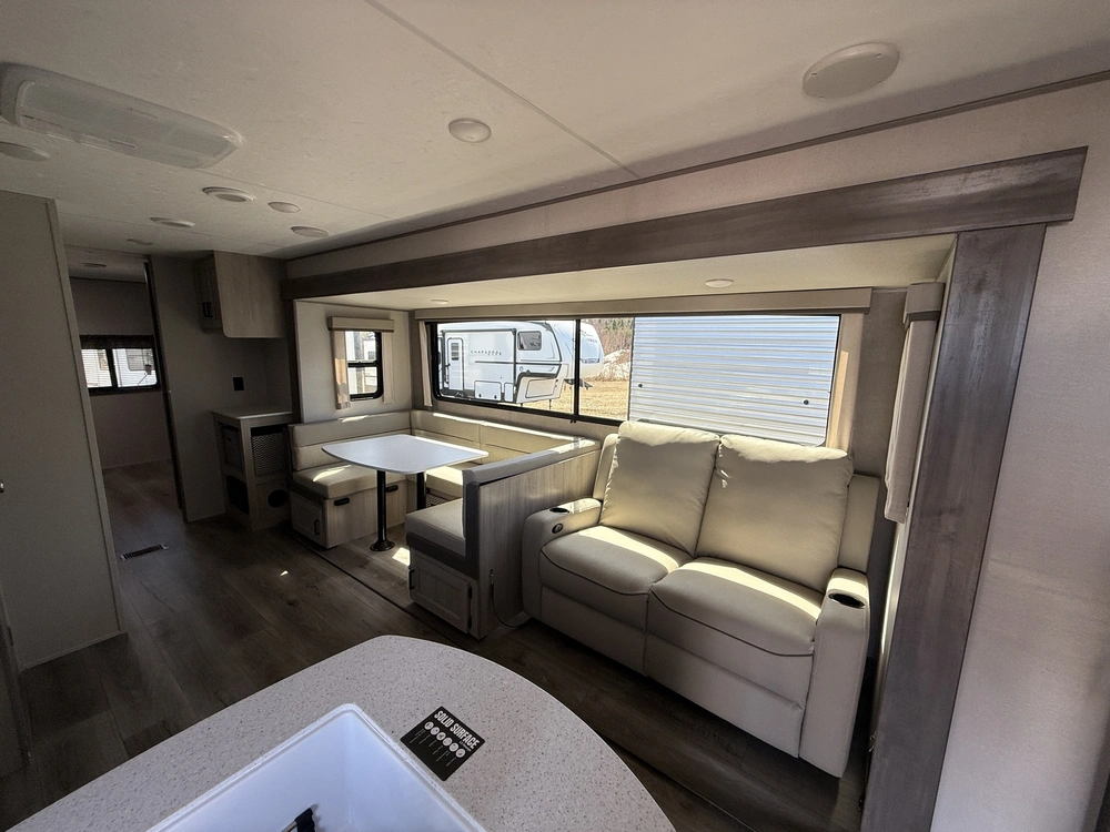 2026 Catalina 323bhdsckl alt