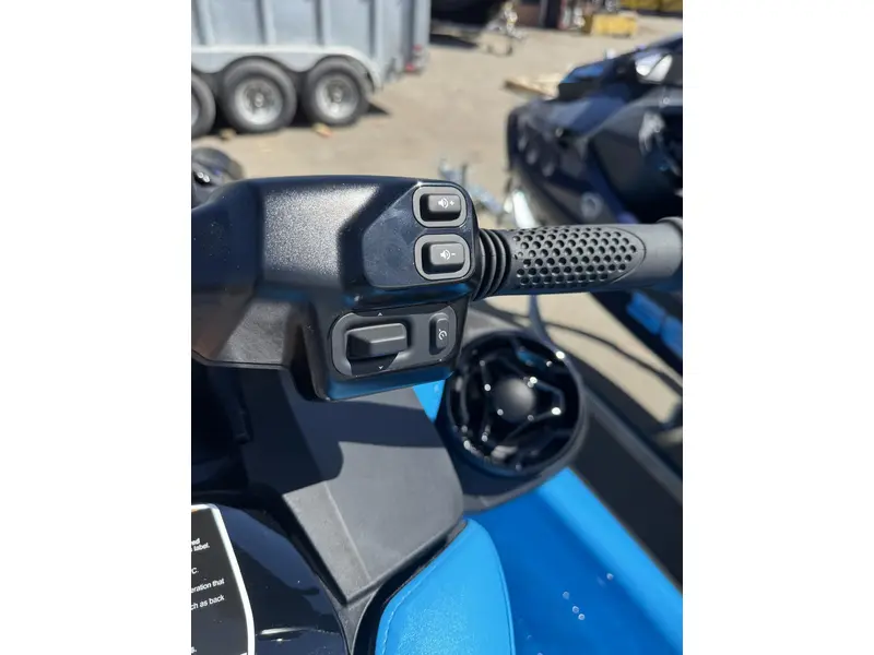 2026 Sea-Doo RXP X 325 w/AUDIO & iBR