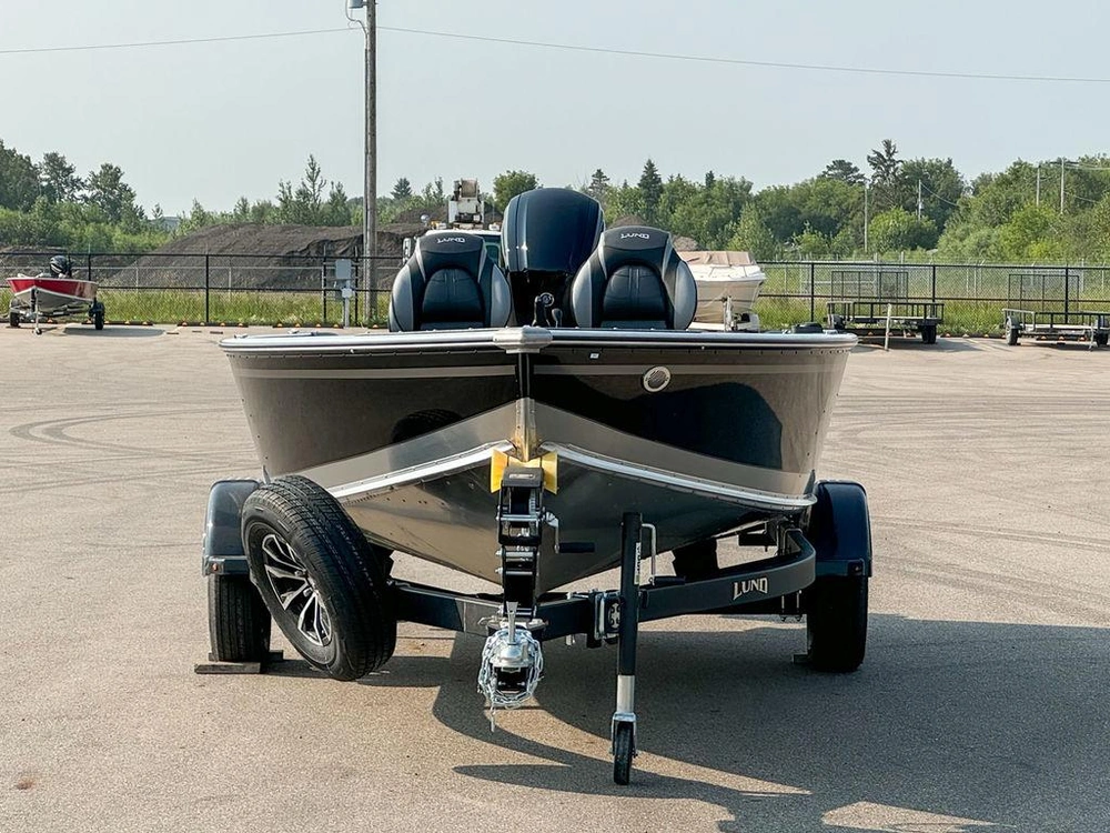 2025 Lund Boat Co 1875 Alaskan Tiller alt
