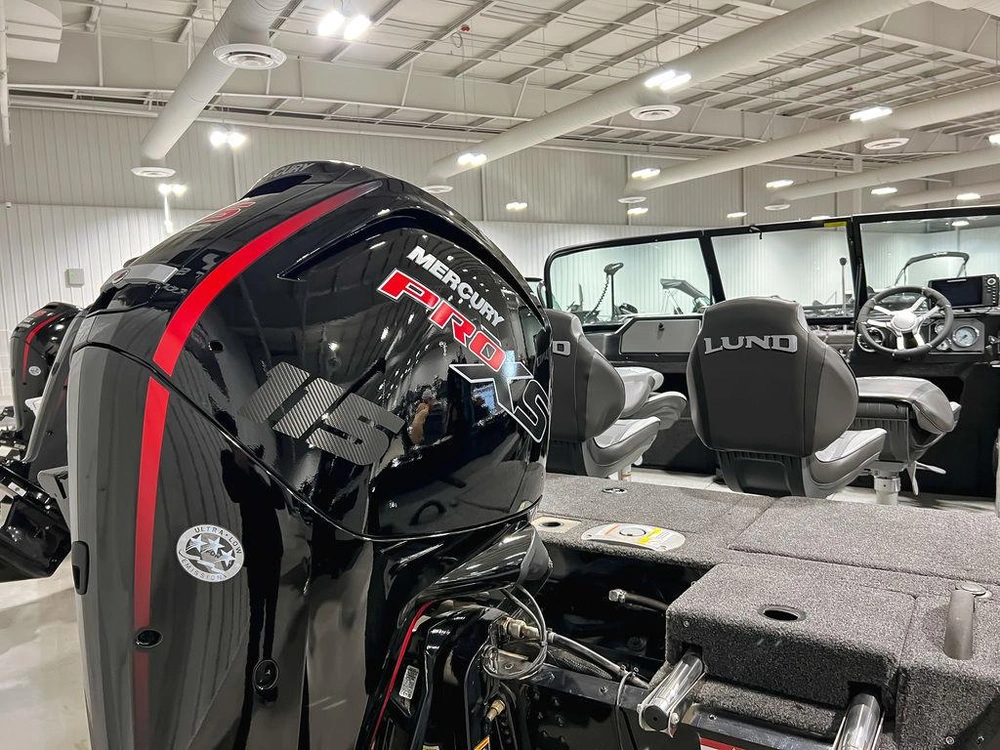 2025 Lund 1775 Impact Xs alt