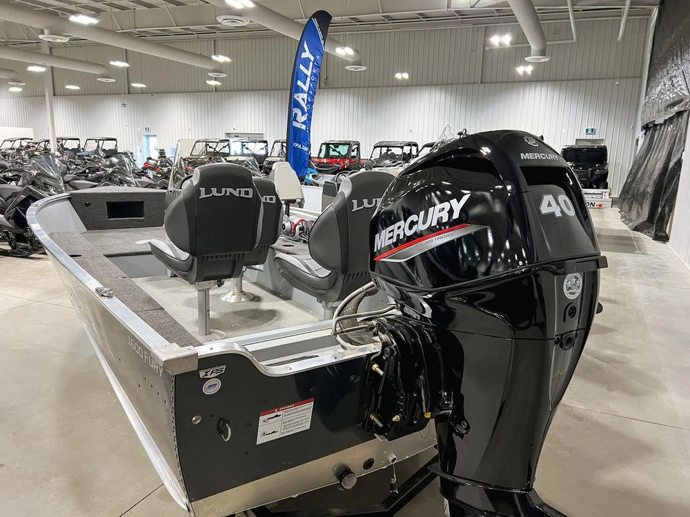 2025 Lund 1600 Fury Ss alt