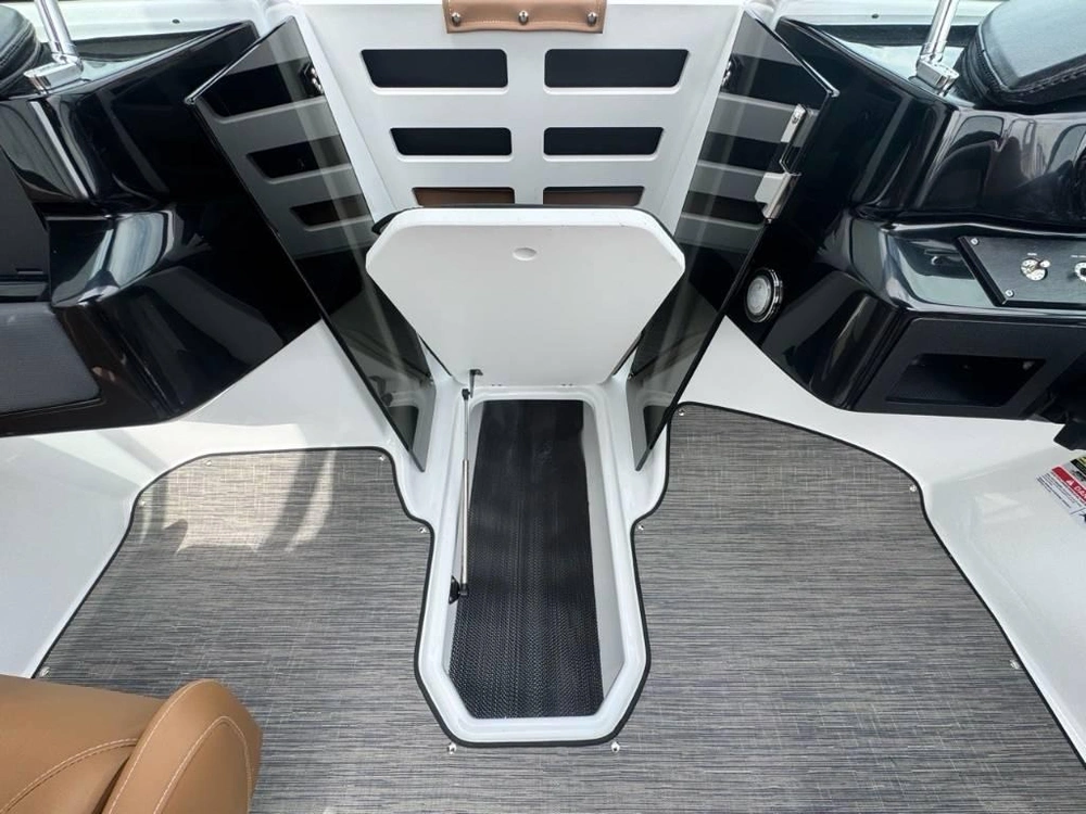 2026 Four Winns Hd2 Mercruiser 4.5l / Alpha alt