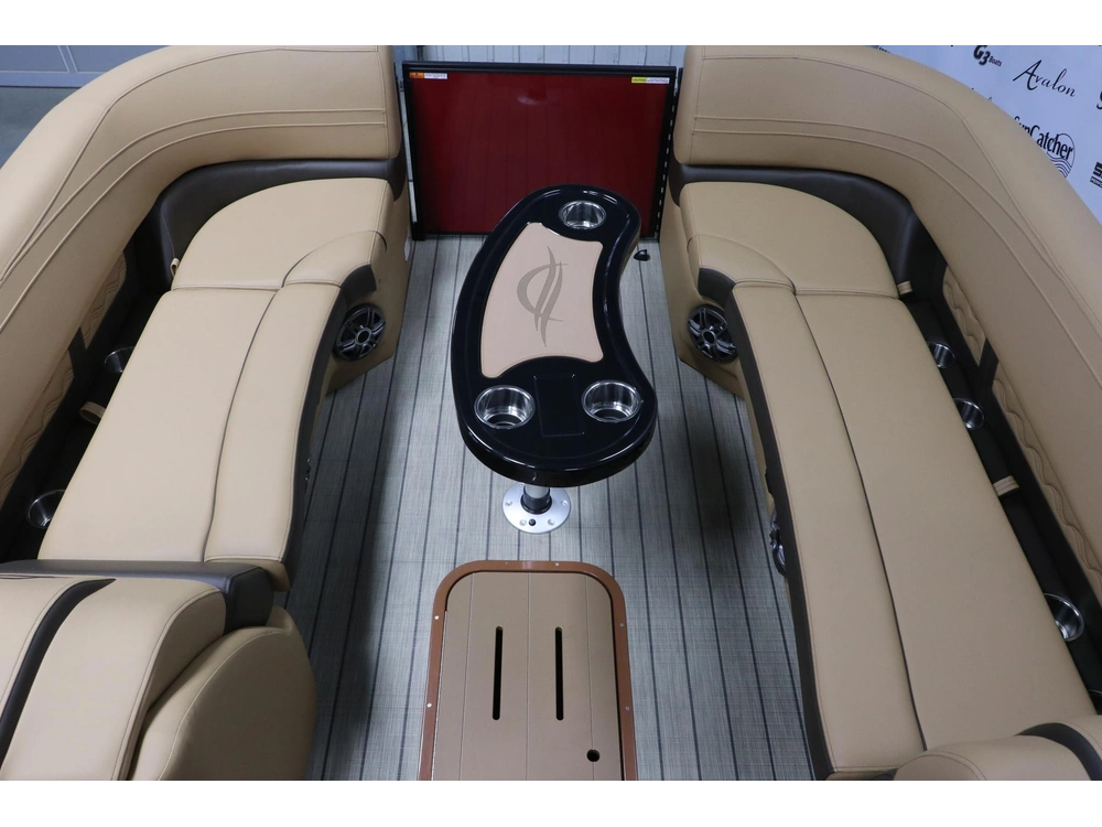 Suncatcher 324rc Fusion + Yamaha 150 Hp 2026 alt