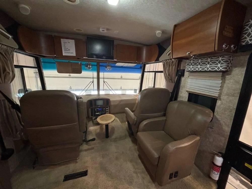 Winnebago Itasca Sunova 31e *couple* 2009 alt