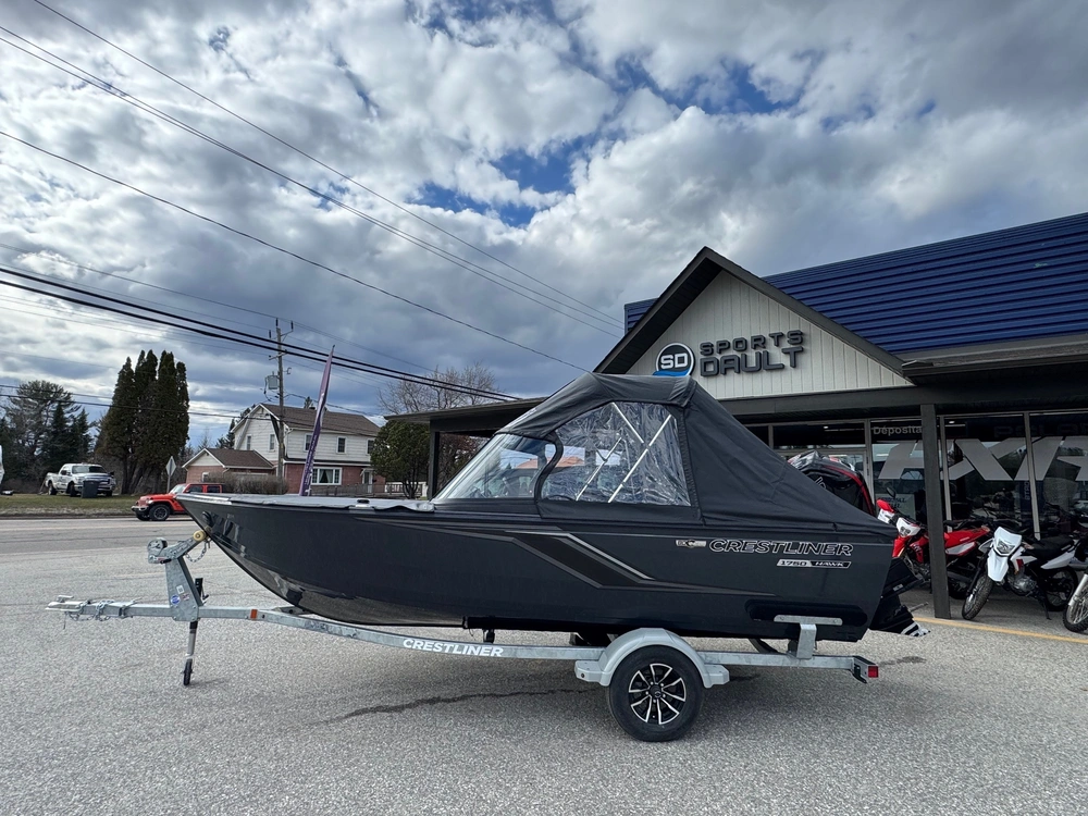 Crestliner 1750 Hawk Wt Jumpseat 2026 alt