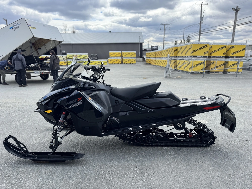 Ski-doo Mxz X 600r 137'' 2026 alt