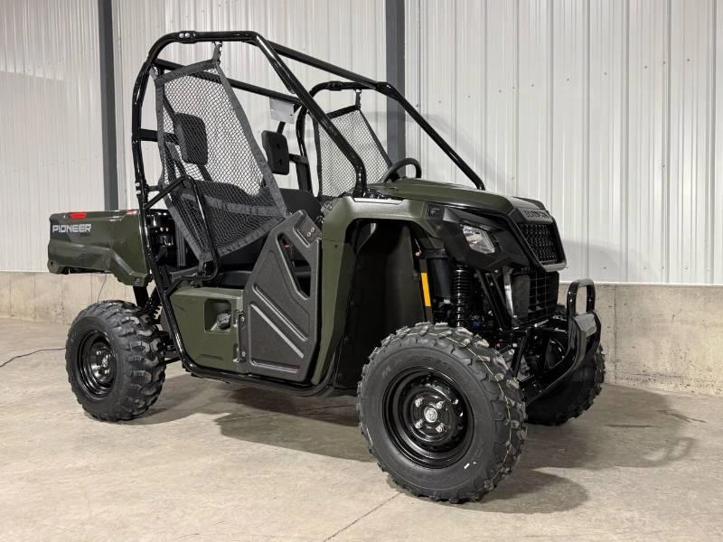 Honda Pioneer 520 2026 alt