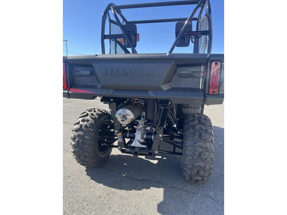 2026 Honda Pioneer 520 alt