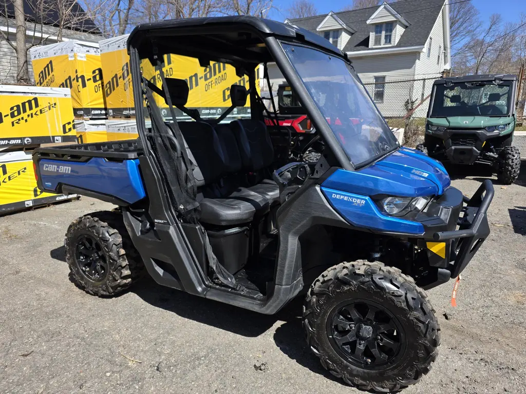 2023 Can-Am Defender XT HD9