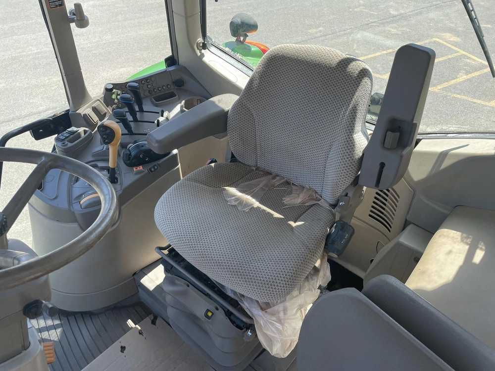 2020 John Deere 6175m alt