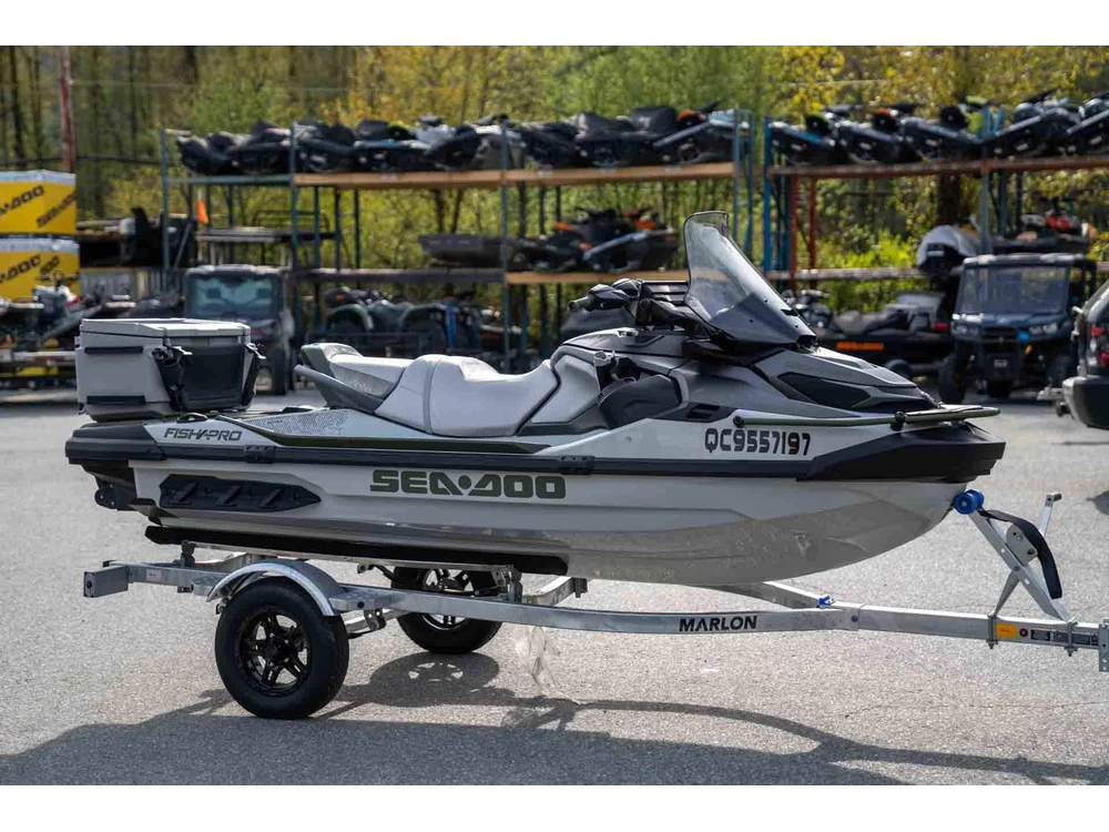 2025 Sea-doo Fishpro Apex 300 With Sound System alt